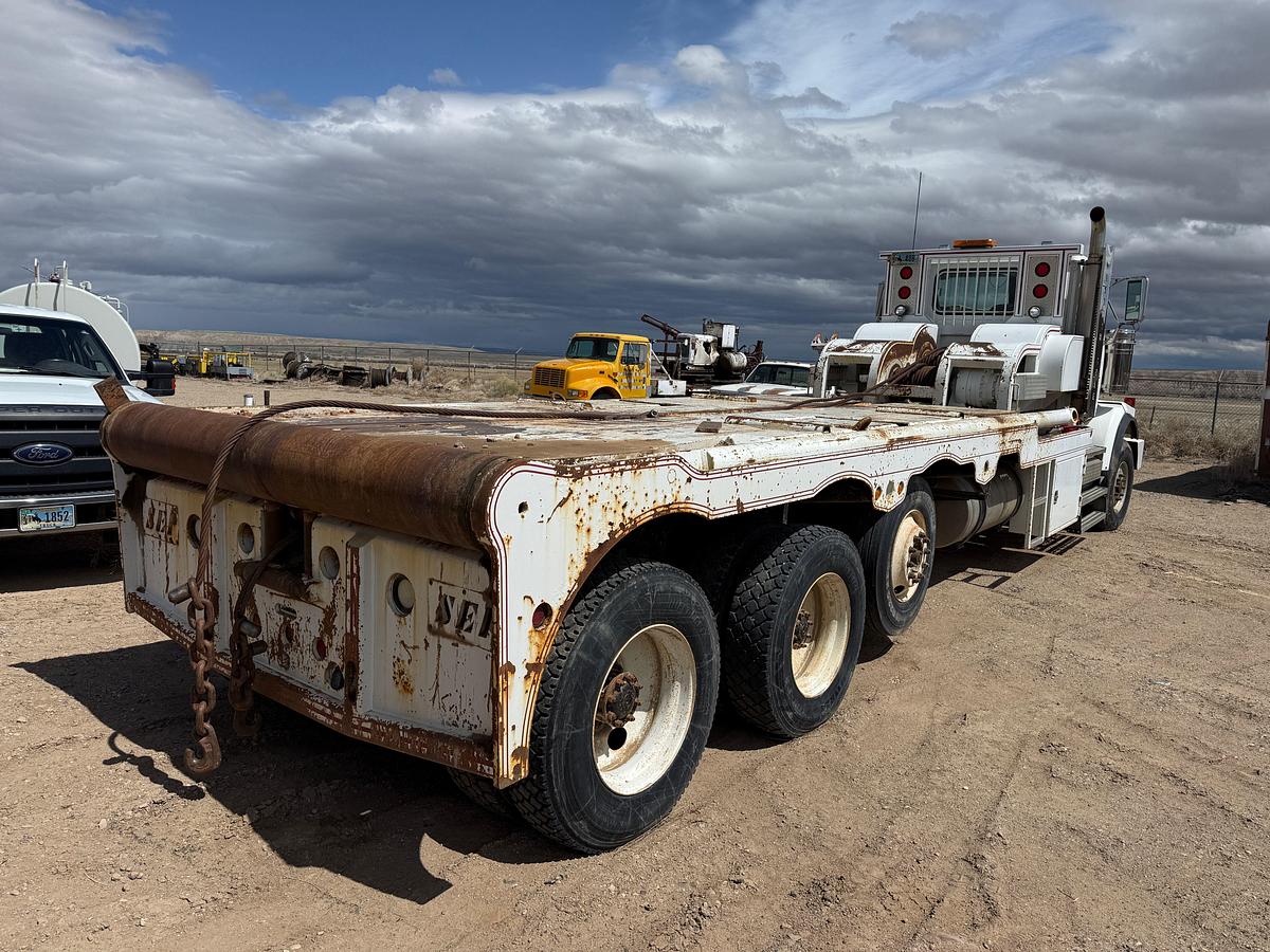 Used 2009 WESTERN STAR 4900 SB BED / POLE WINCH TRUCK (26,000 Miles!!)