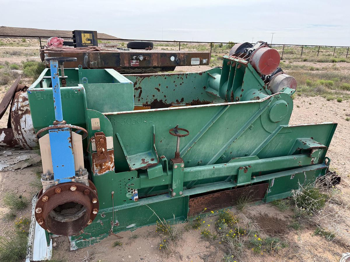 Used 2013 NOV BRANDT 120" X 67" X 66" SHALE SHAKER P/B (2) 2.5-HP ELECTRIC MOTORS, SKIDDED