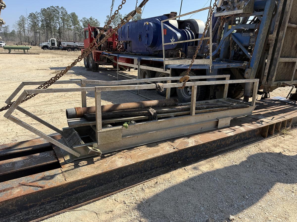 Used 2012 CAMERON C-500 SD 112'-300K LBS 5-AXLE WELL SERVICE RIG