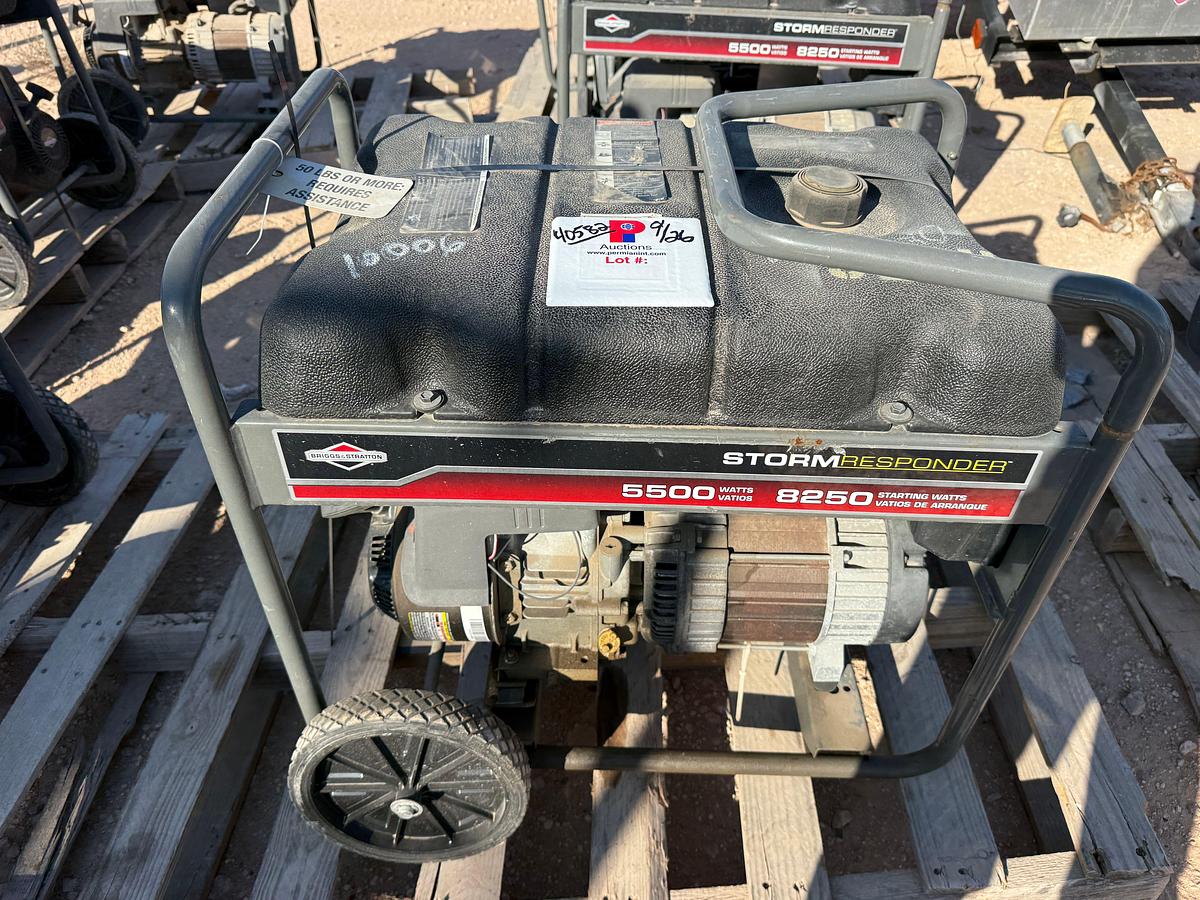 Used STORM RESPONDER MODEL 030430 / 5500 AC WATTS / 120/240-VOLTS P/B BRIGGS&STRATTON GAS ENGINE PORTABLE GENERATOR