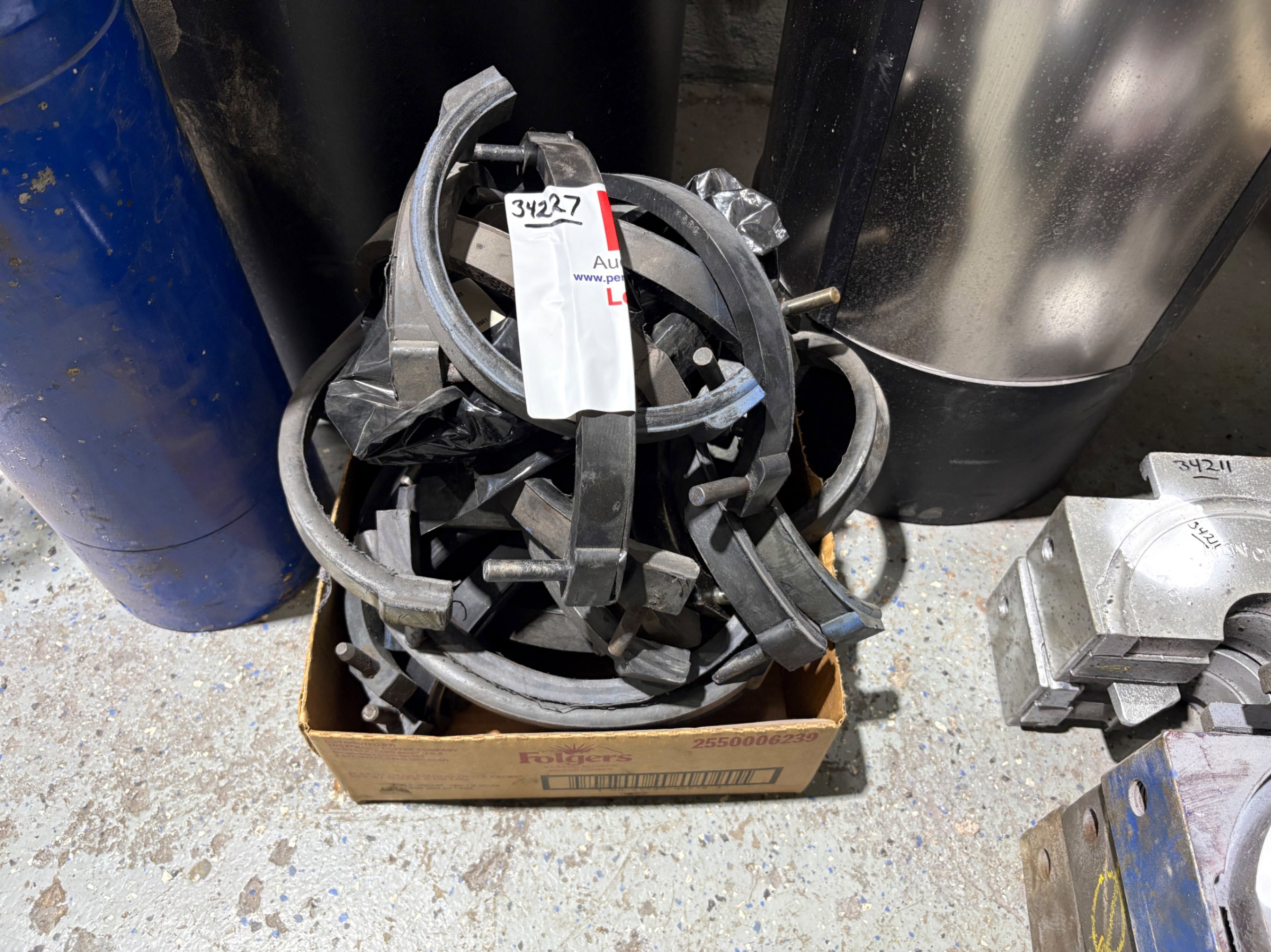 Used BOX OF ASSORTED UNUSED BOP RAM RUBBER GOODS