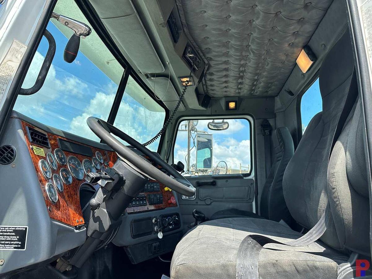 Used 2012 WESTERN STAR 4900 SA 4-AXLE TRI-DRIVE HEAVY HAUL TRUCK TRACTOR