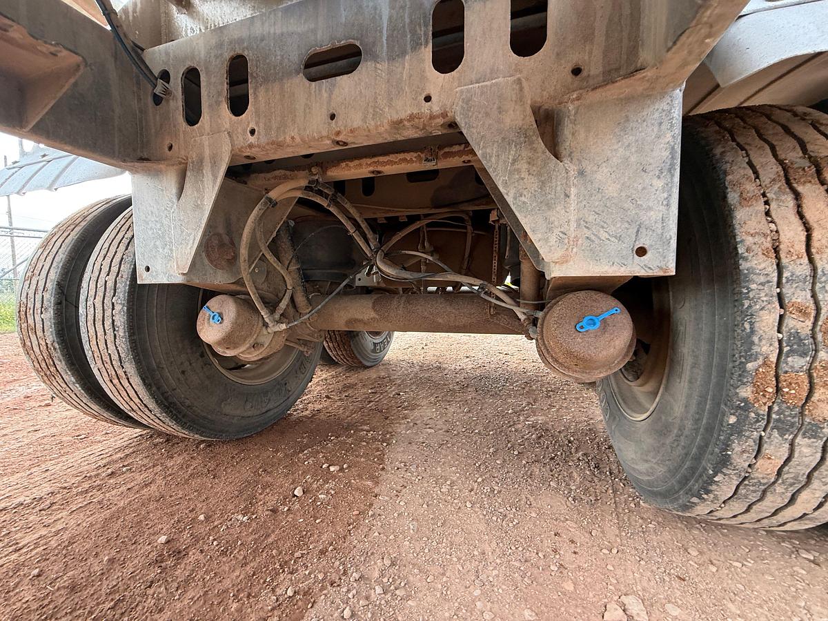 Used 2014 STEPHENS 6,800 GALLON DOT-407 4- AXLE TANK PUP TRAILER