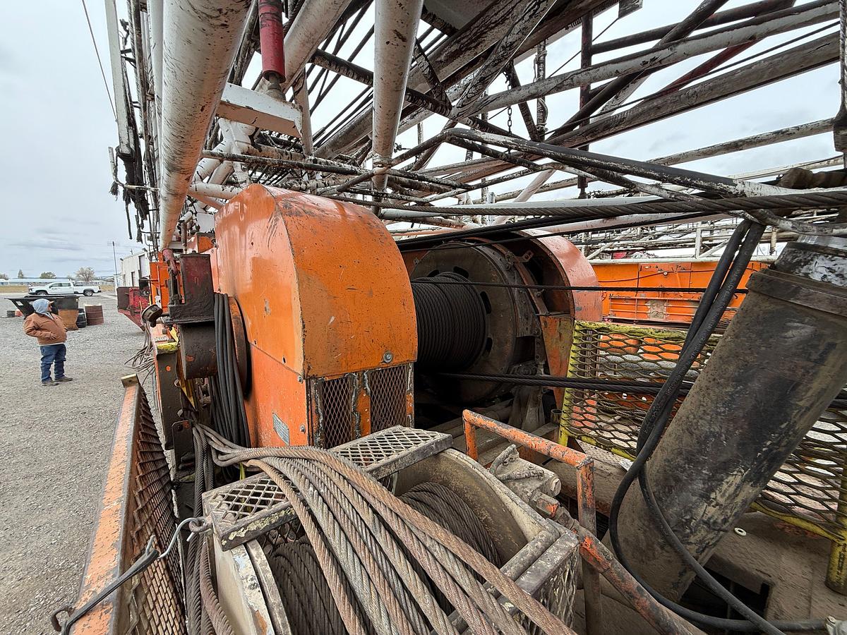 Used 1980 FRANKS MOBILRIG 300 1287/160 DTD-HT 96’-215K 4-AXLE WELL SERVICE WORKOVER RIG