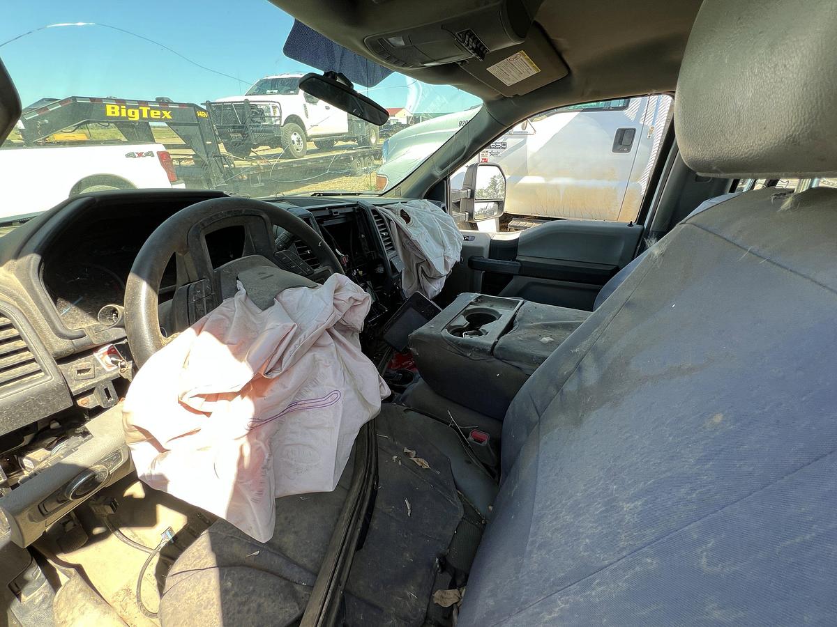 Used 2017 FORD F-250 XL CREW CAB 4X4 DIESEL PICKUP (WRECKED)
