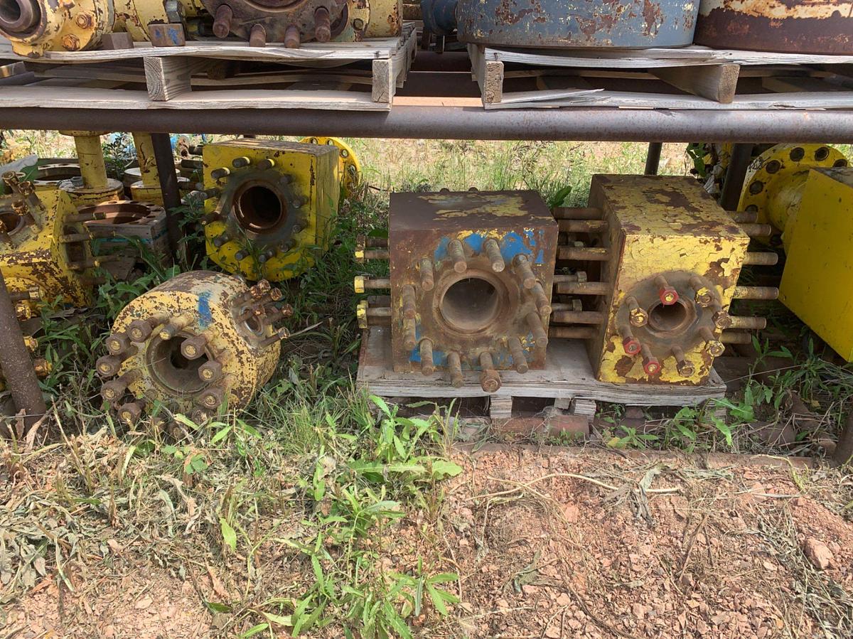 Used (6) Shelves of DSA’s, Flanges and Weco Flanges