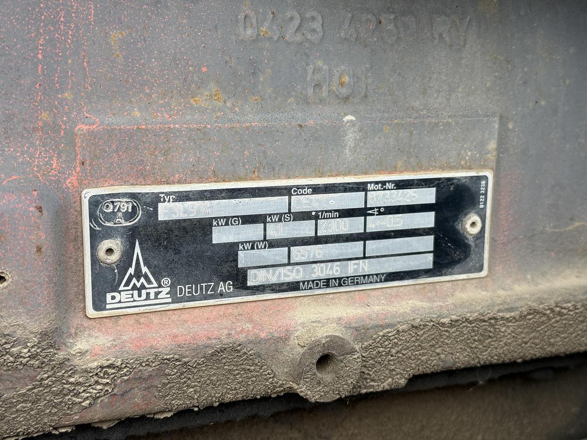 Used 2006 FRUEHAUF PNEUMATIC DRY BULK T/A CEMENT TRAILER