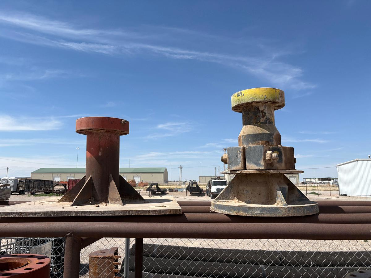 Used (4) assorted pressure test stumps