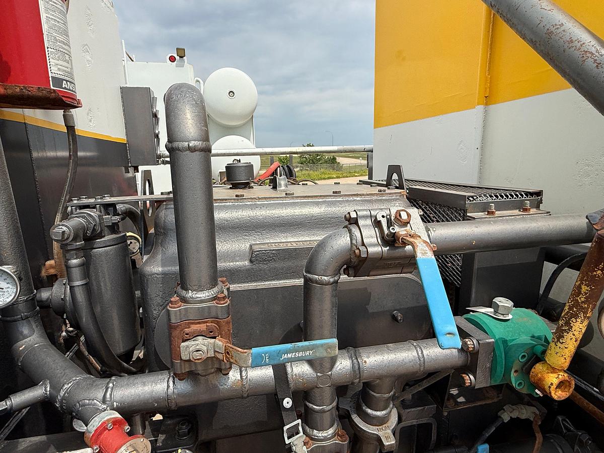 Used 2009 WESTERN STAR 4900 T/A ENERGYFAB 5K WP HOT OIL TRUCK