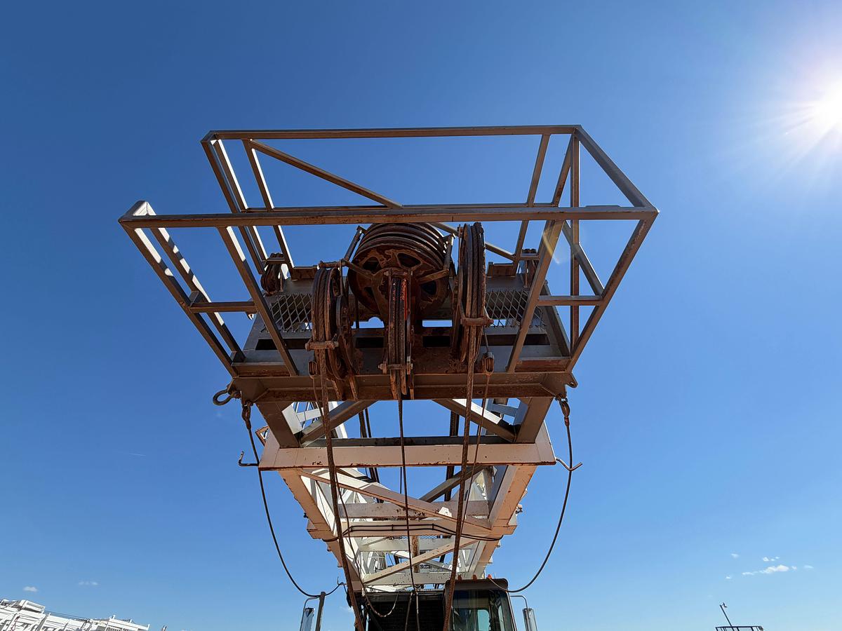 Used 2006 TAYLOR C500 DD 104'-250K 5-AXLE WELL SERVICE WORKOVER RIG