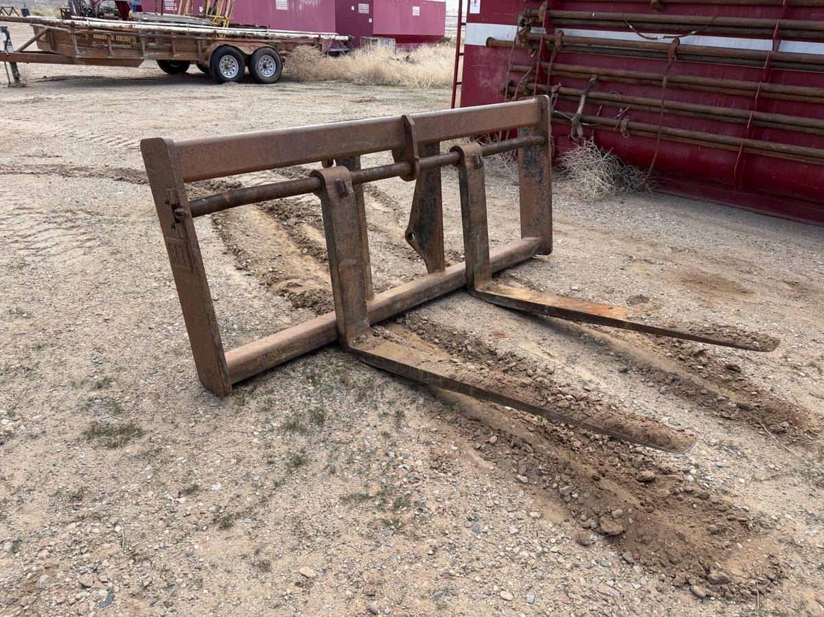 Used CAT Quick Attach Bucket & Forks F/ Wheel Loader