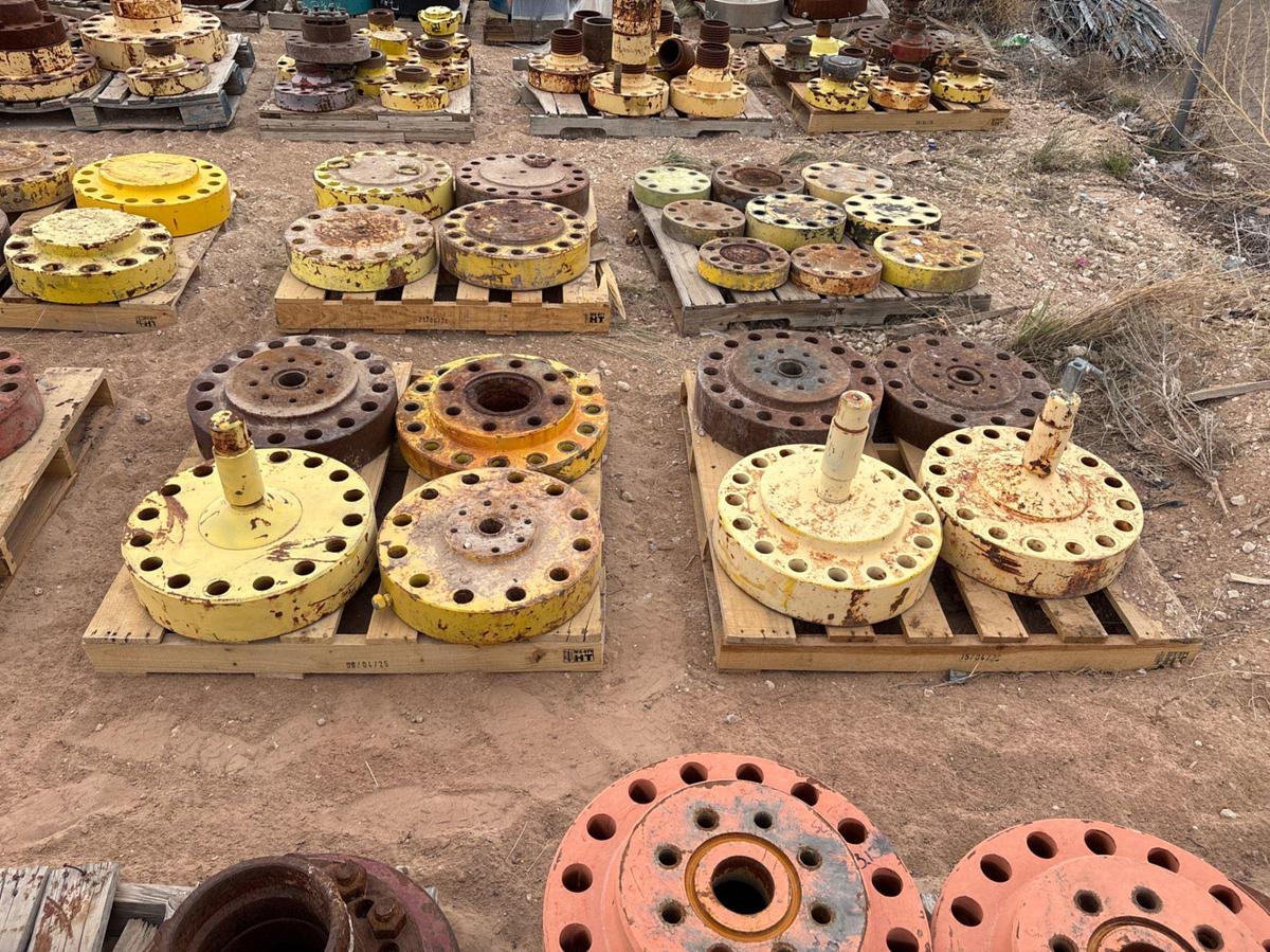 Used (6 pallets) assorted blind/ lift flanges & adapter flanges