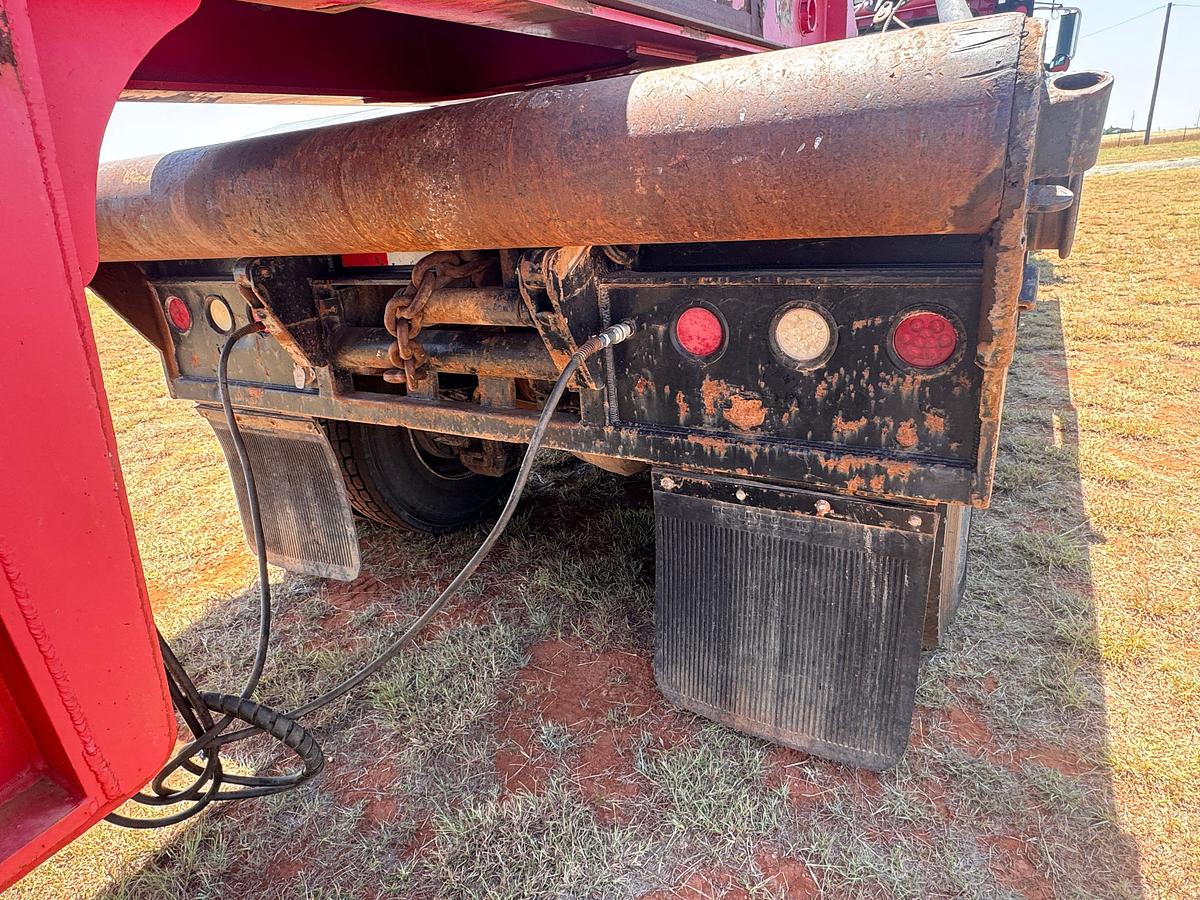 Used 2001 ATOKA 3 AXLE STIFF NECK OILFIELD LOWBOY TRAILER