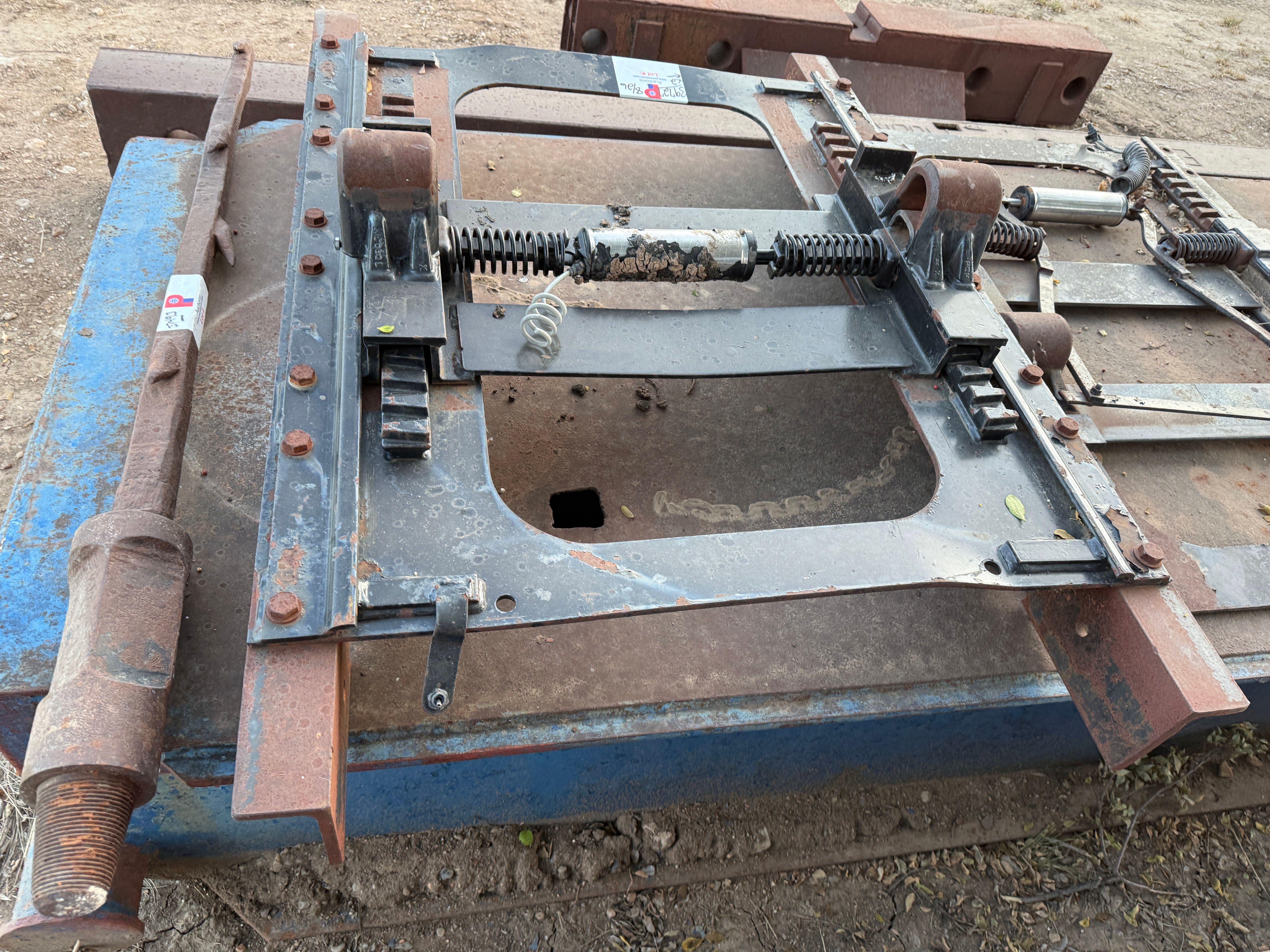 Used (2) AIR SLIDE FIFTH WHEEL BASE PLATES & TRACKS