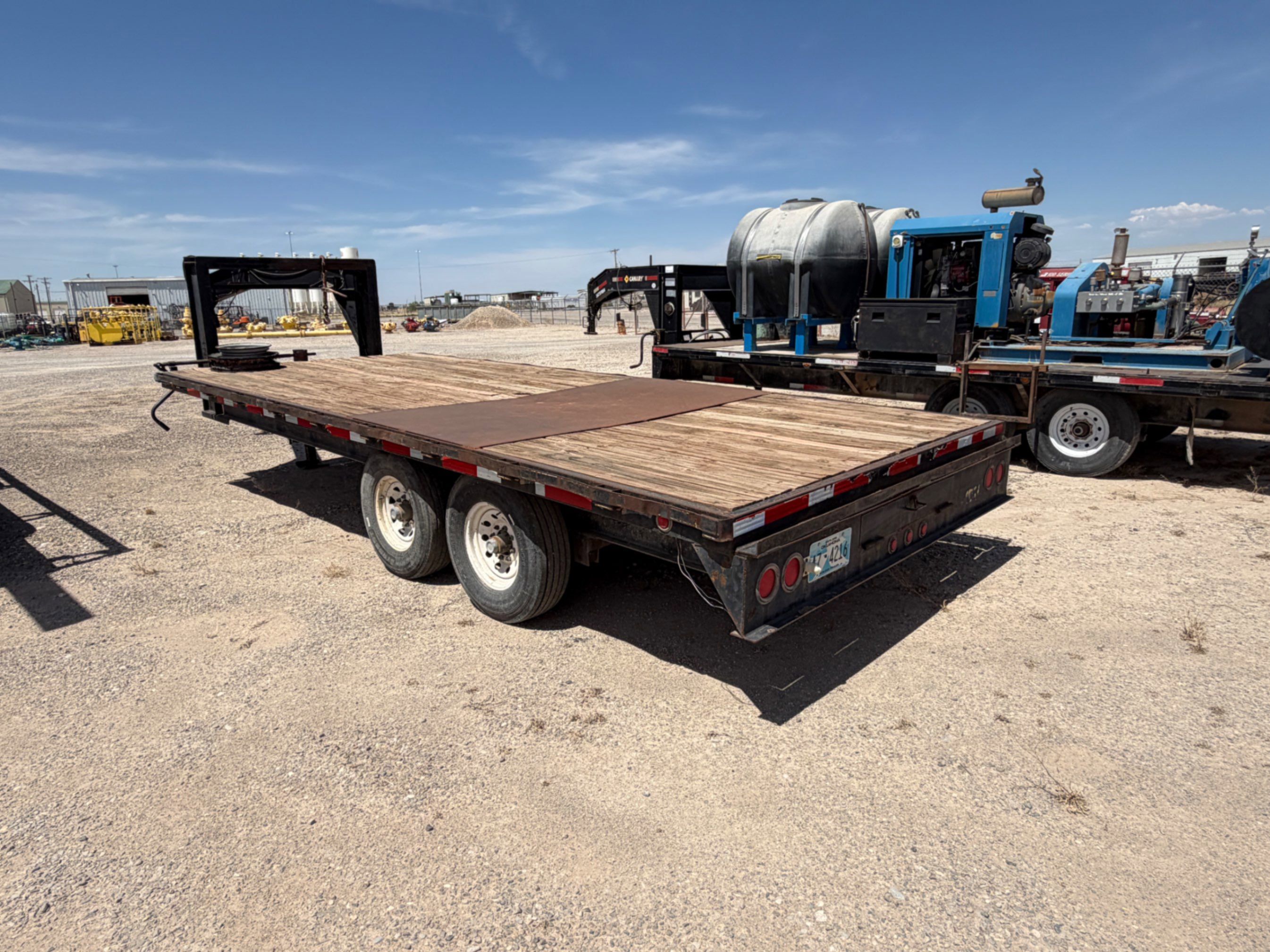 Used 2010 Road Boss 20’ t/a Gooseneck Flatbed Trailer