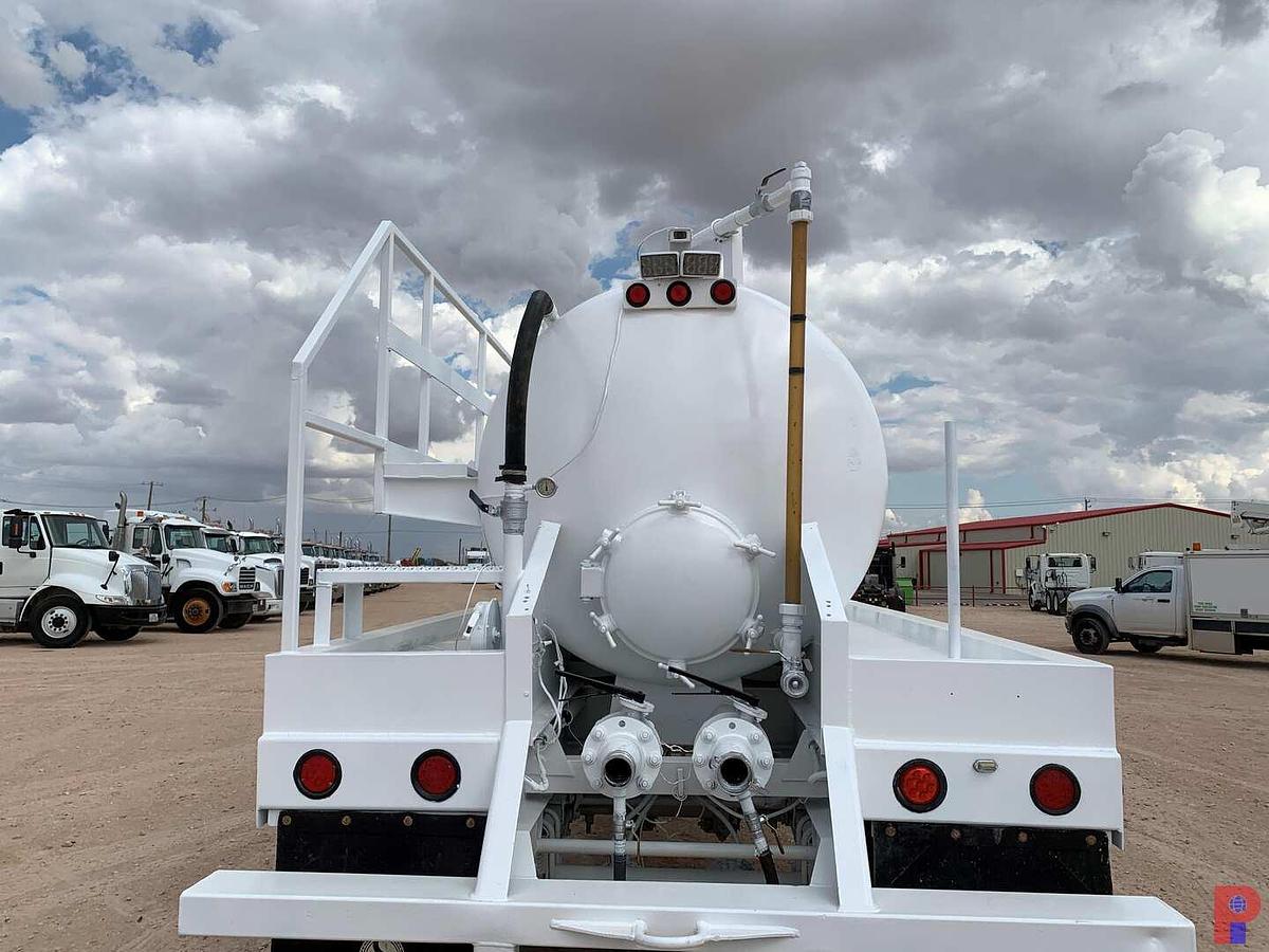 Used 2006 TROXELL 130 BBL T/A VACUUM TRAILER