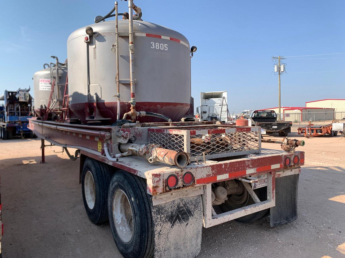 Used 2006 SUMI Dual pod t/a dry bulk tank trailer