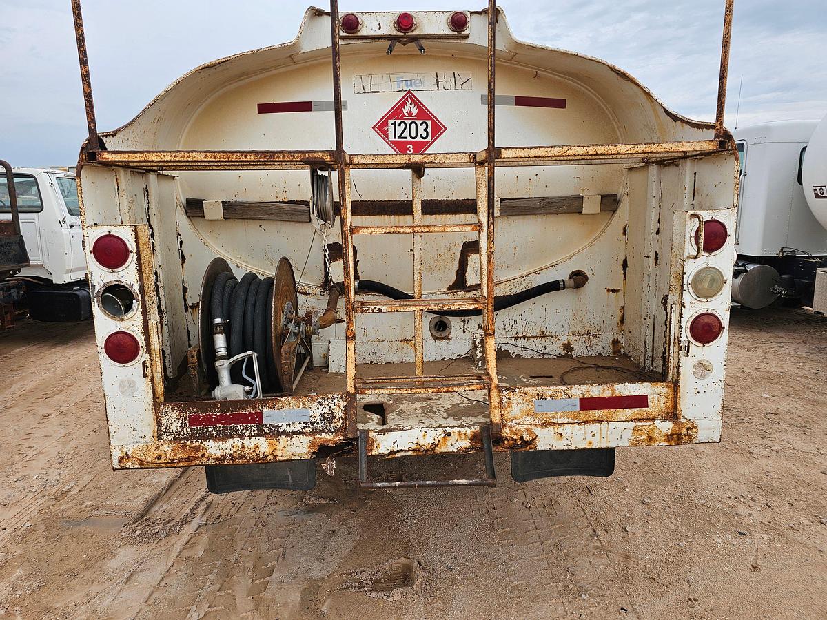 Used 2007 INTERNATIONAL DURASTAR 4300 S/A DAYCAB FUEL TRUCK (Inoperable)