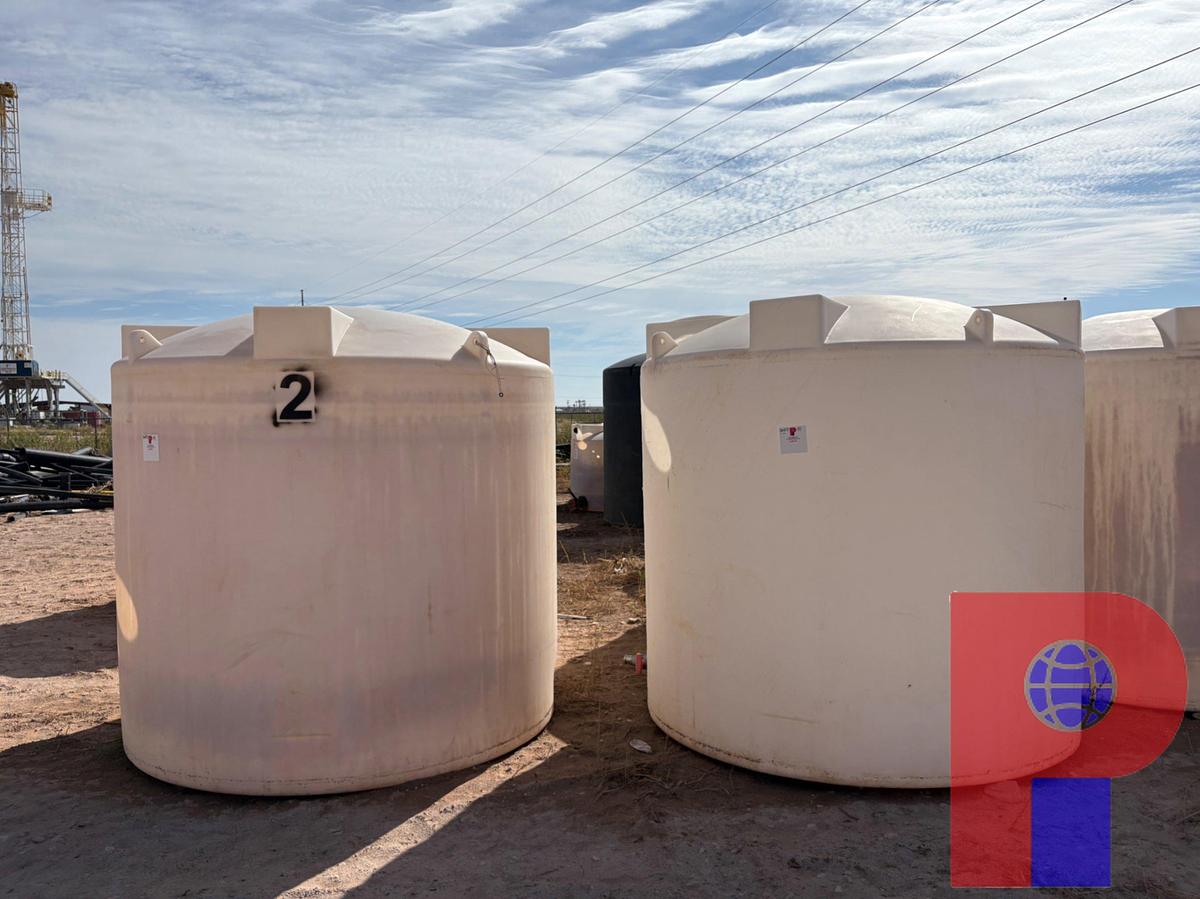 Used (2) 2500 GALLON POLY TANKS