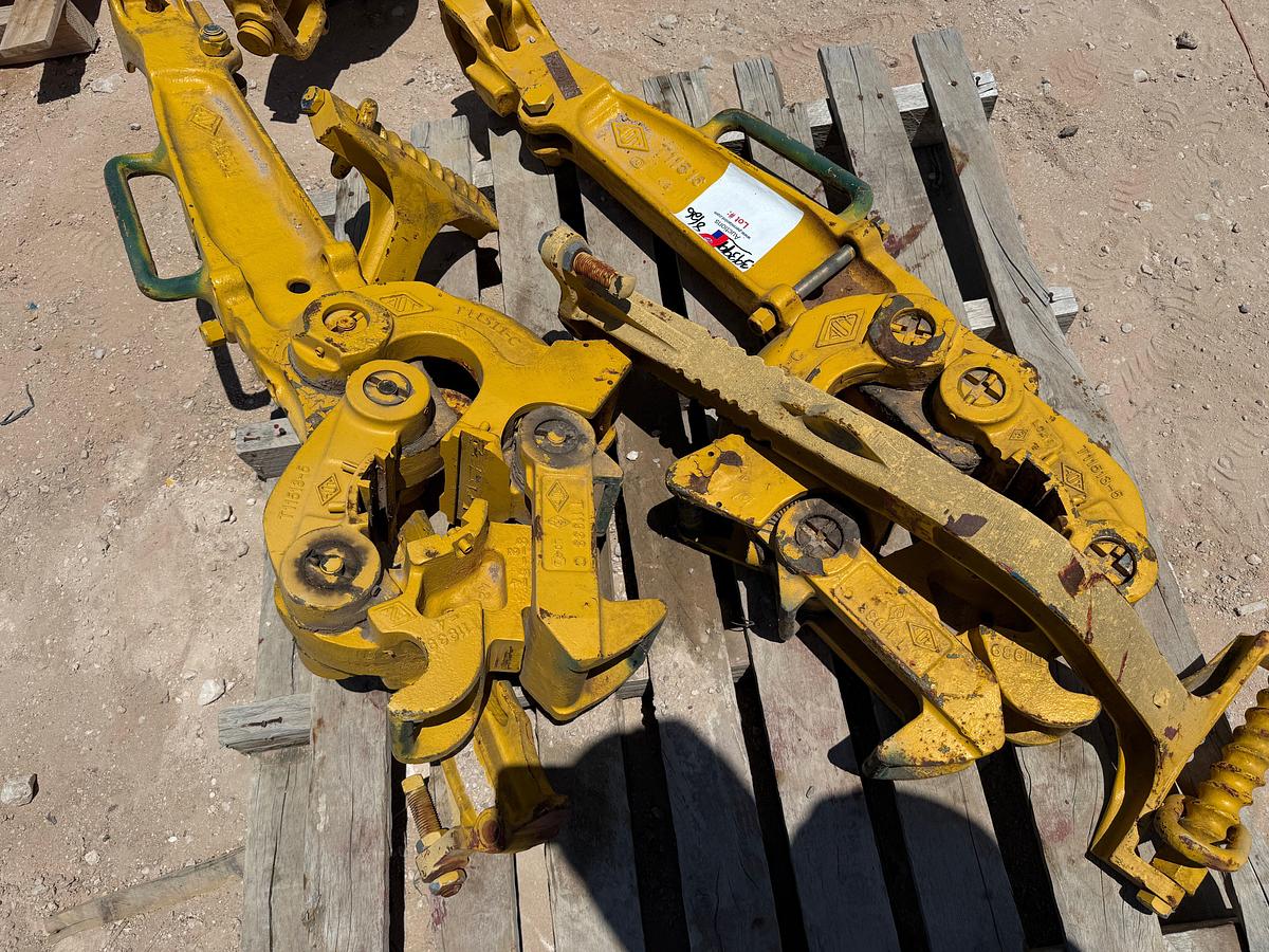 Used (2 X $) AOT TYPE C MANUAL TONGS