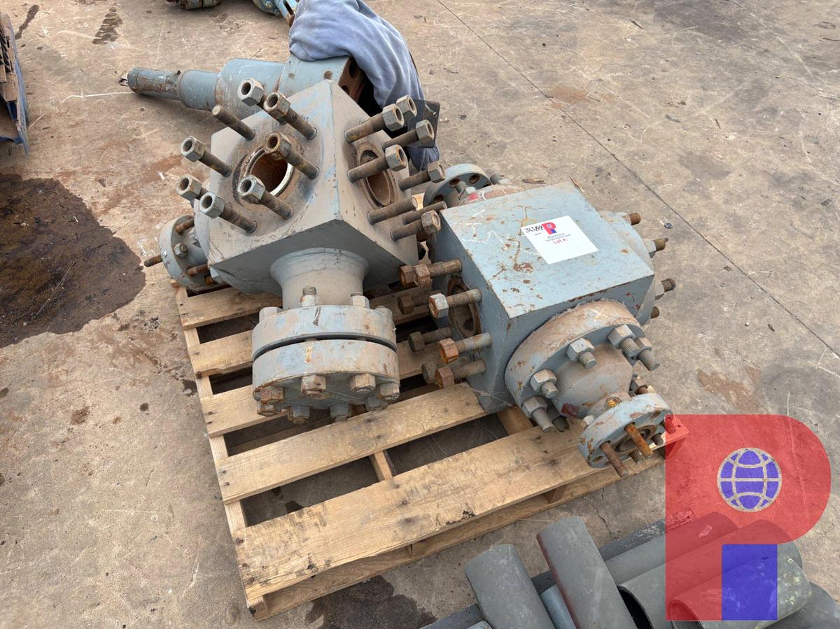 Used (2X$) 4-1/16” FLUID CROSSES