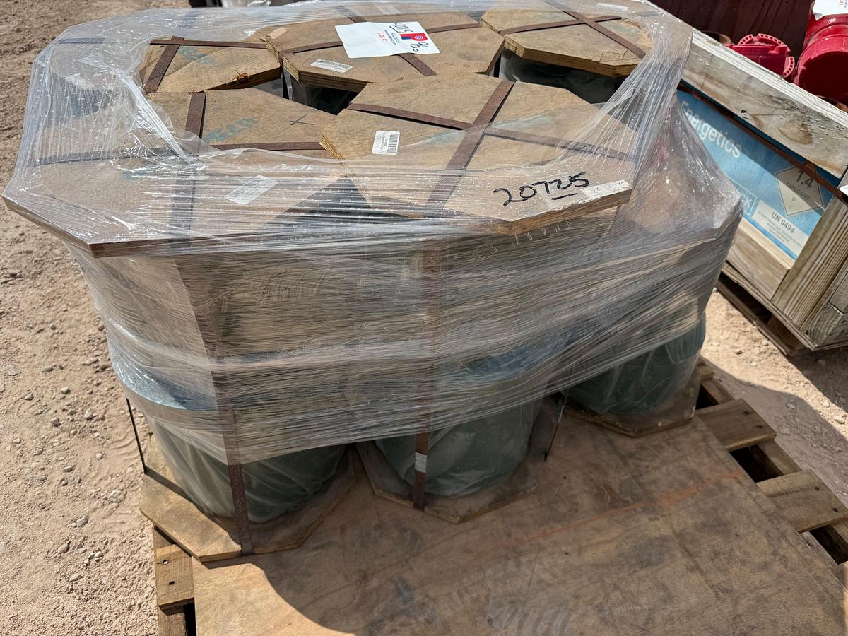 Used PALLET W/ (5) UNUSED 5” ZIRCONIA NATIONAL 14-P-220 PUMP LINER & (1) PZ10/11 5-1/2” PUMP LINER