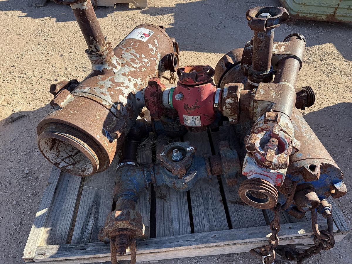 Used (2) MULTI-SIZE SINGLE PLUG CEMENT HEADS