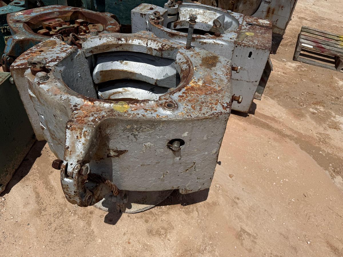 Used (3) BJ 175-TON SLIP TYPE SPIDER CASING ELEVATORS