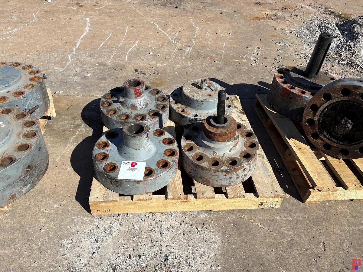 Used (12X$) ASSORTED SIZE FRAC VALVE BONNET FLANGES