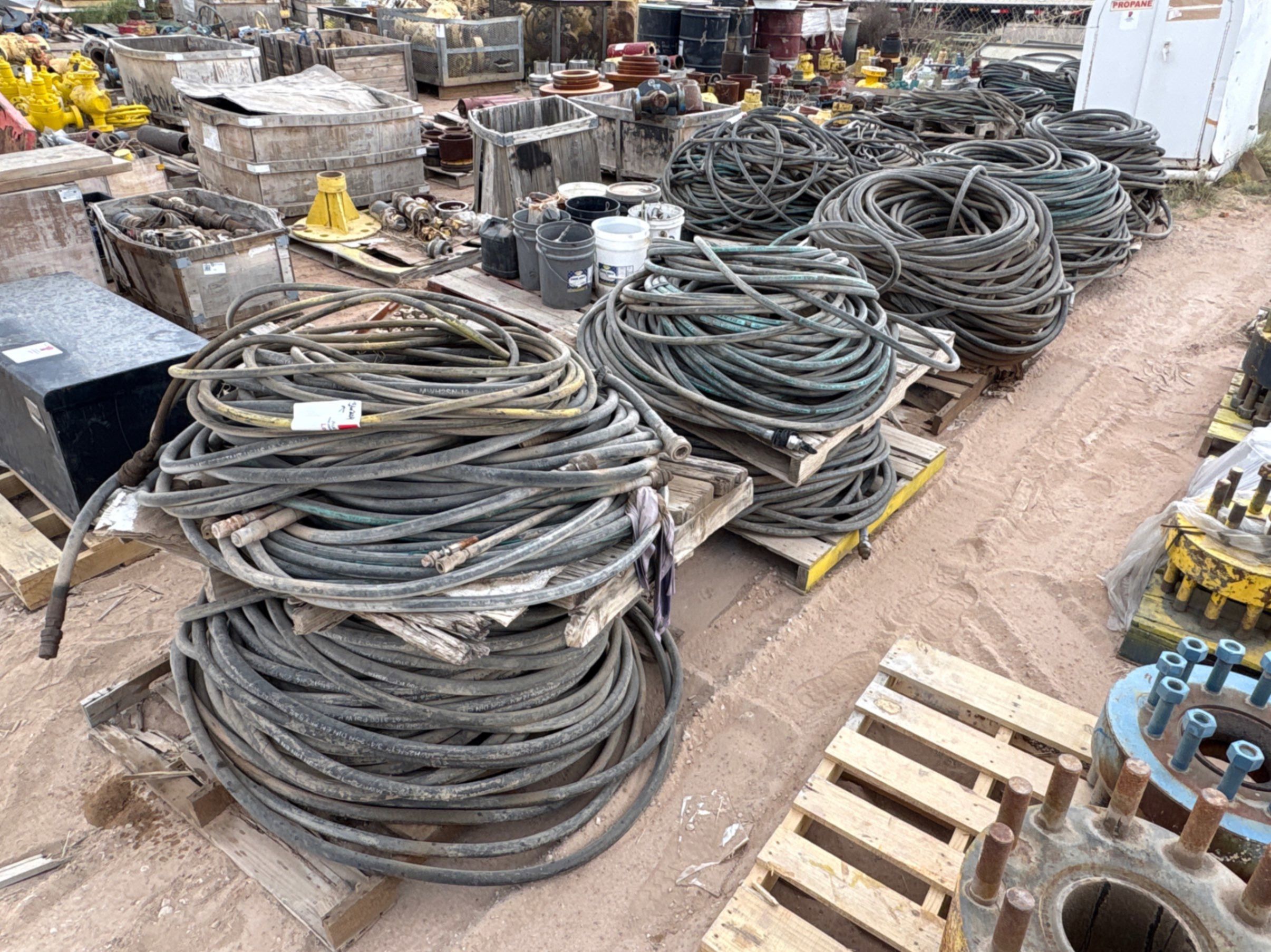 Used (11 pallets) of assorted hydraulic hoses