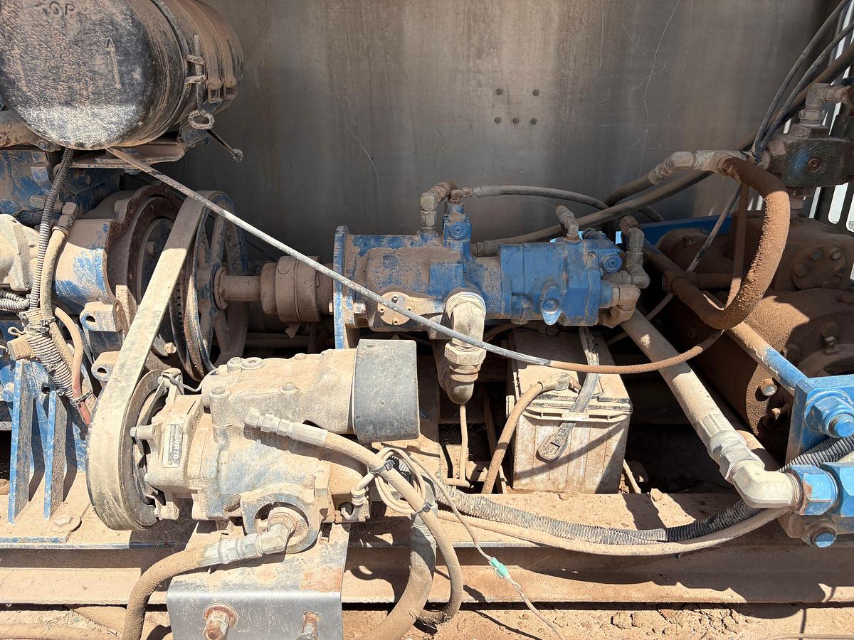 Used STS 24’ x 101” t/a gooseneck grease injection trailer