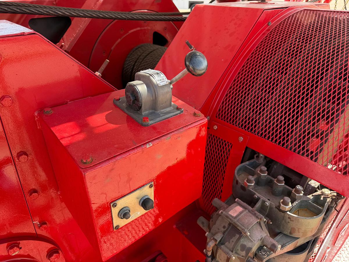 Used FRESHLY REFURBED 2007 CROWN CE600 DD 5 AXLE WELL SERVICE RIG 104'x265K MAST (2026 CAT IV)