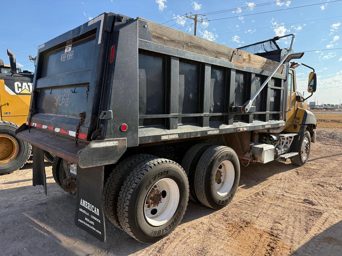 Used 2014 CATERPILLAR CT660S T/A DAYCAB 15YD DUMP TRUCK