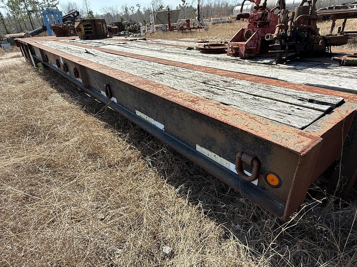 Used 2006 NUTTALL 40' X 102" 55-TON 3-AXLE NARROW NECK LOWBOY