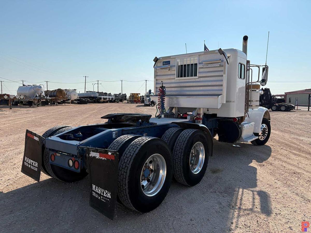 Used 2013 PETERBILT 367 T/A SLEEPER HAUL TRUCK