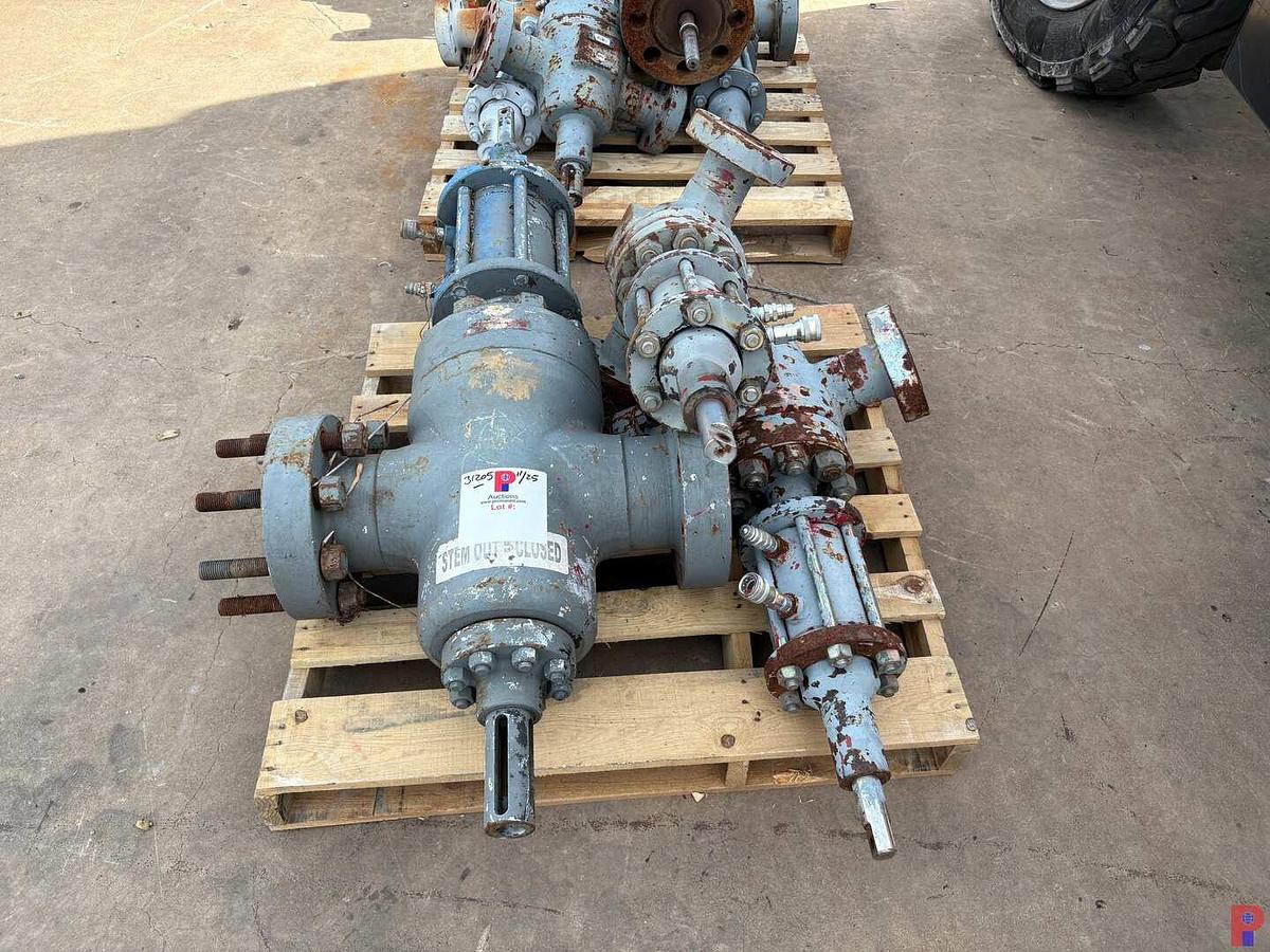 Used (3 X $) (2) 2-1/16” 10K & (1) 4-1/16” 10K HYDRAULIC GATE VALVES