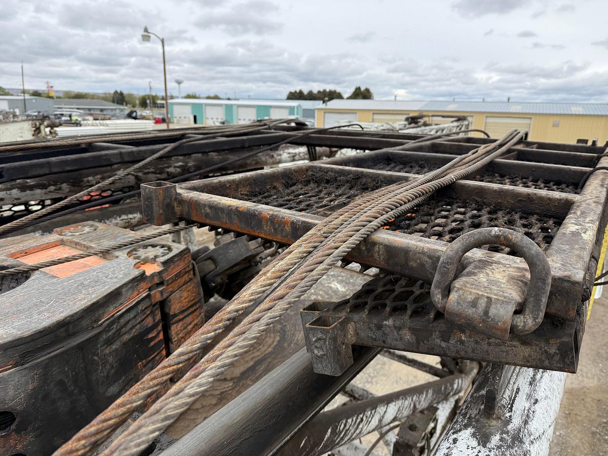 Used 1980 FRANKS MOBILRIG 300 1287/160 DTD-HT 96’-215K 4-AXLE WELL SERVICE WORKOVER RIG