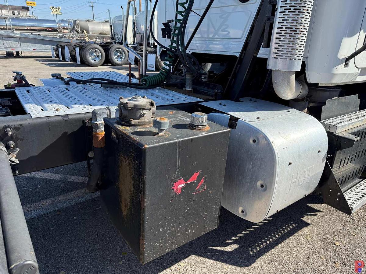 Used 2013 MACK CXU613 T/A DAY CAB TRUCK TRACTOR