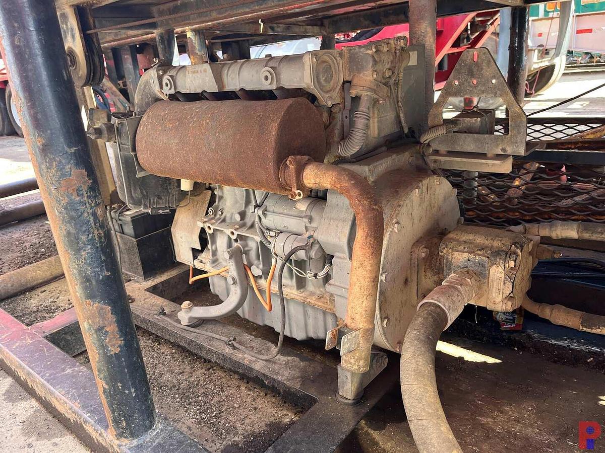 Used 40’ X 4’ HYDRAULIC SKIDDED CATWALK P/B 4-CYLINDER DIESEL ENGINE