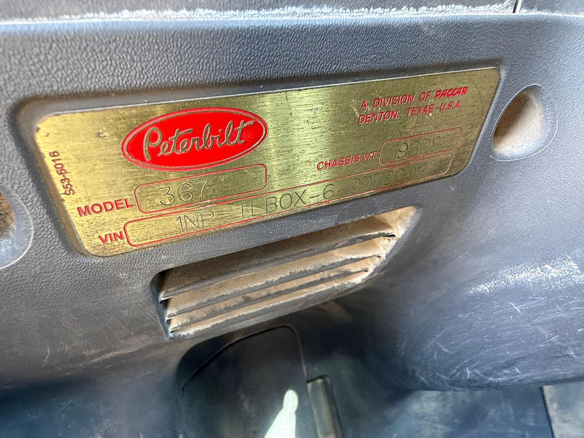 Used 2009 PETERBILT 367 T/A 65K LBS WINCH TRUCK