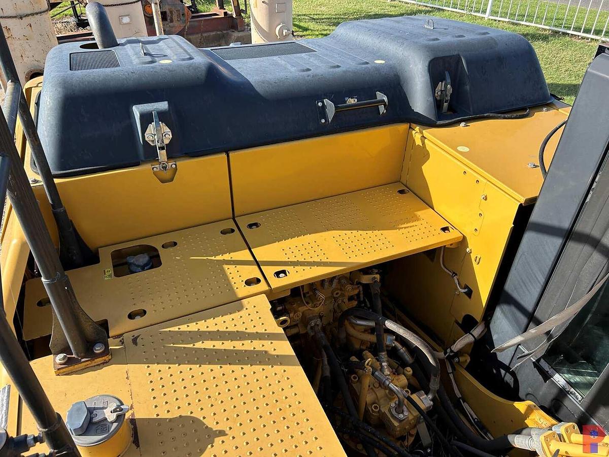 Used 2012 CATERPILLAR 320E CRAWLER EXCAVATOR