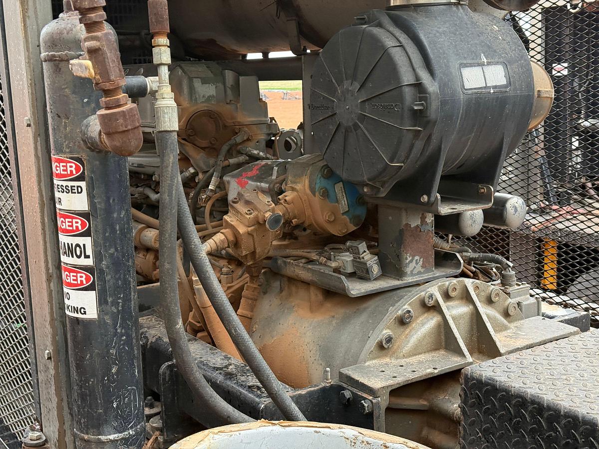 Used 2008 TAYLOR C500 DD 104'-250K 5-AXLE WELL SERVICE WORKOVER RIG