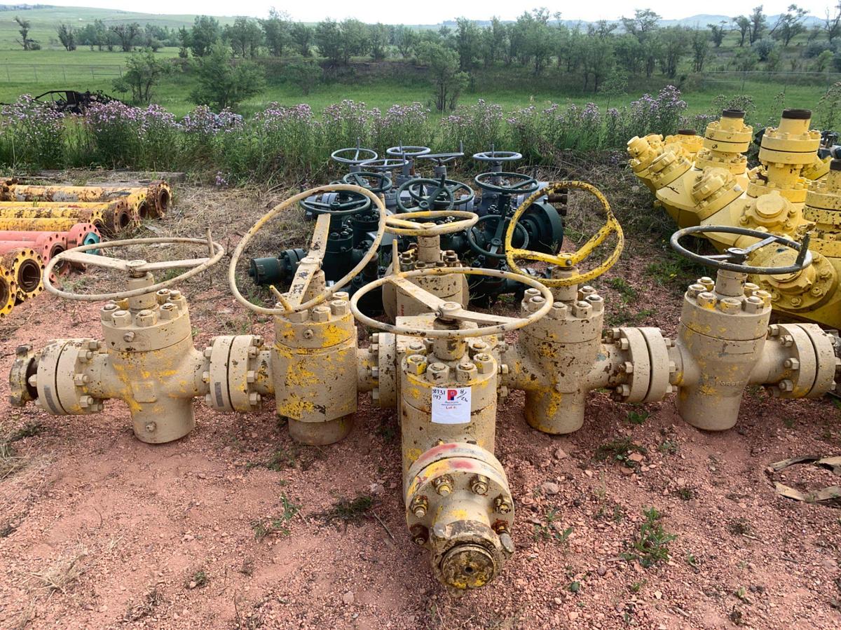 Used (4) 10k Fluid Crosses w/ (17) 5k Gate Valves