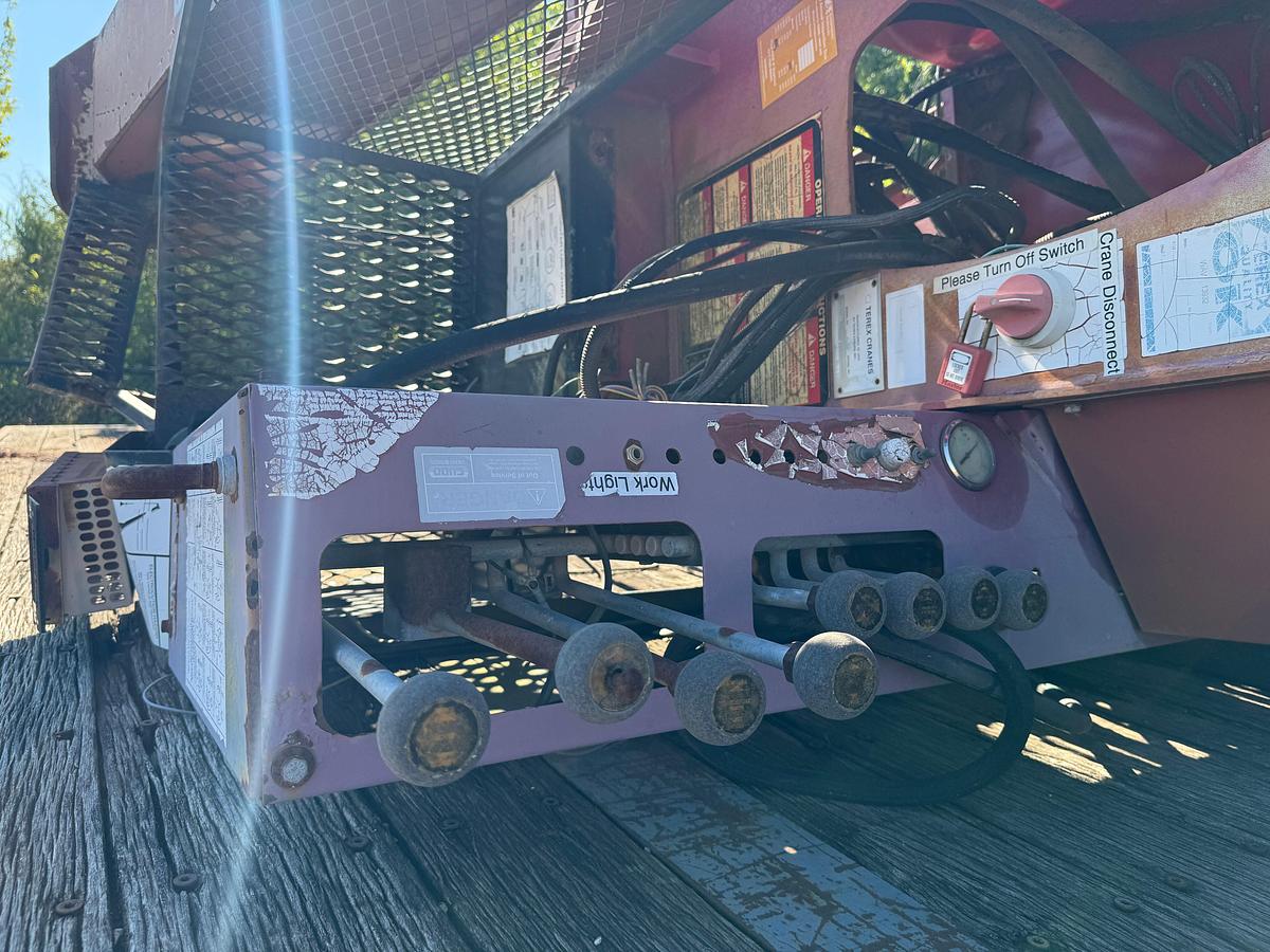 Used TEREX BT-2047 10-TON BOOM CRANE FOR TRUCK