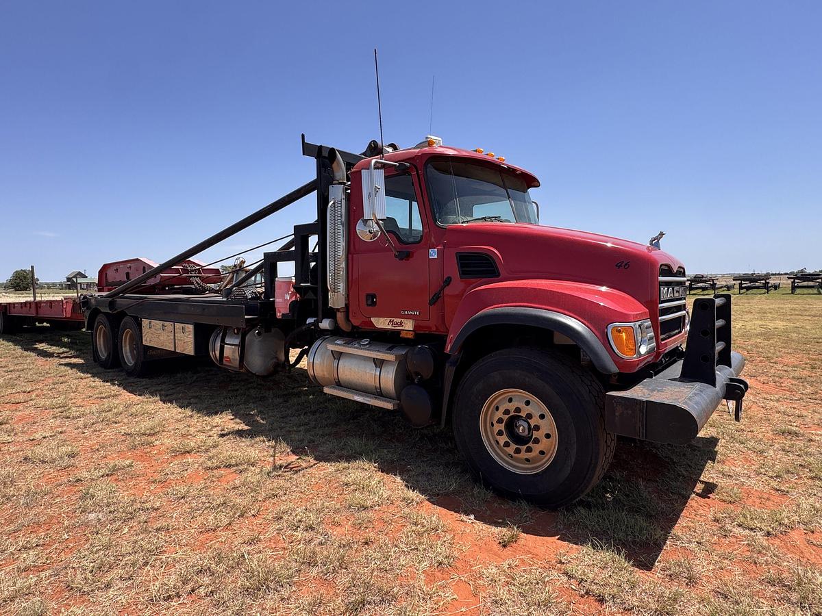 Used 2007 MACK CV713 T/A POLE WINCH TRUCK