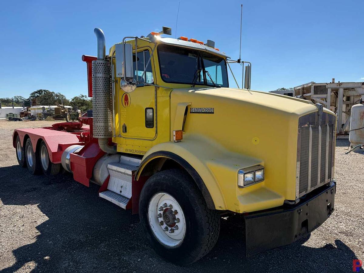 Used 1993 KENWORTH T800 TRI AXLE WINCH TRUCK
