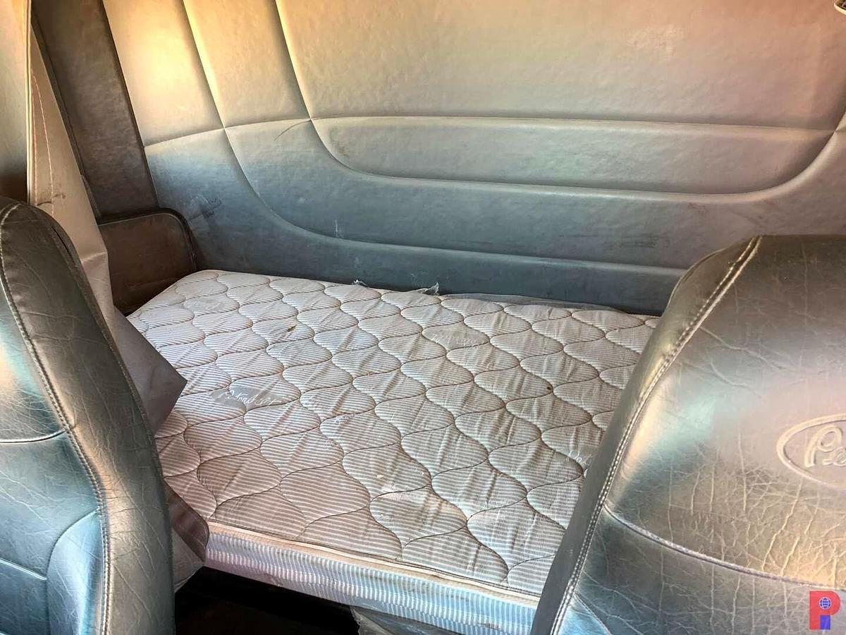 Used 2013 PETERBILT 388 T/A SLEEPER HAUL TRUCK