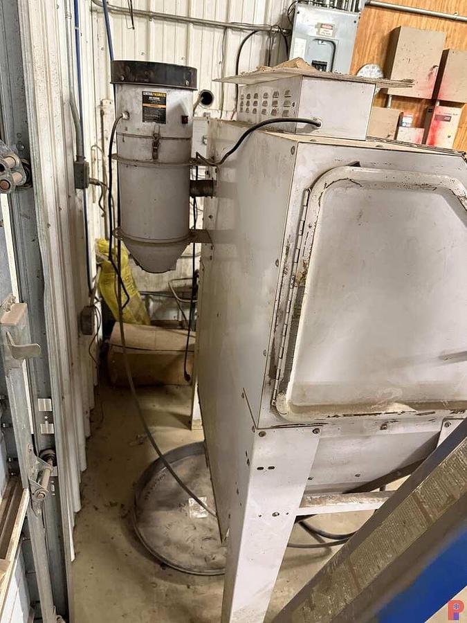 Used CENTRAL PNEUMATIC 48” INDUSTRIAL BLAST CABINET