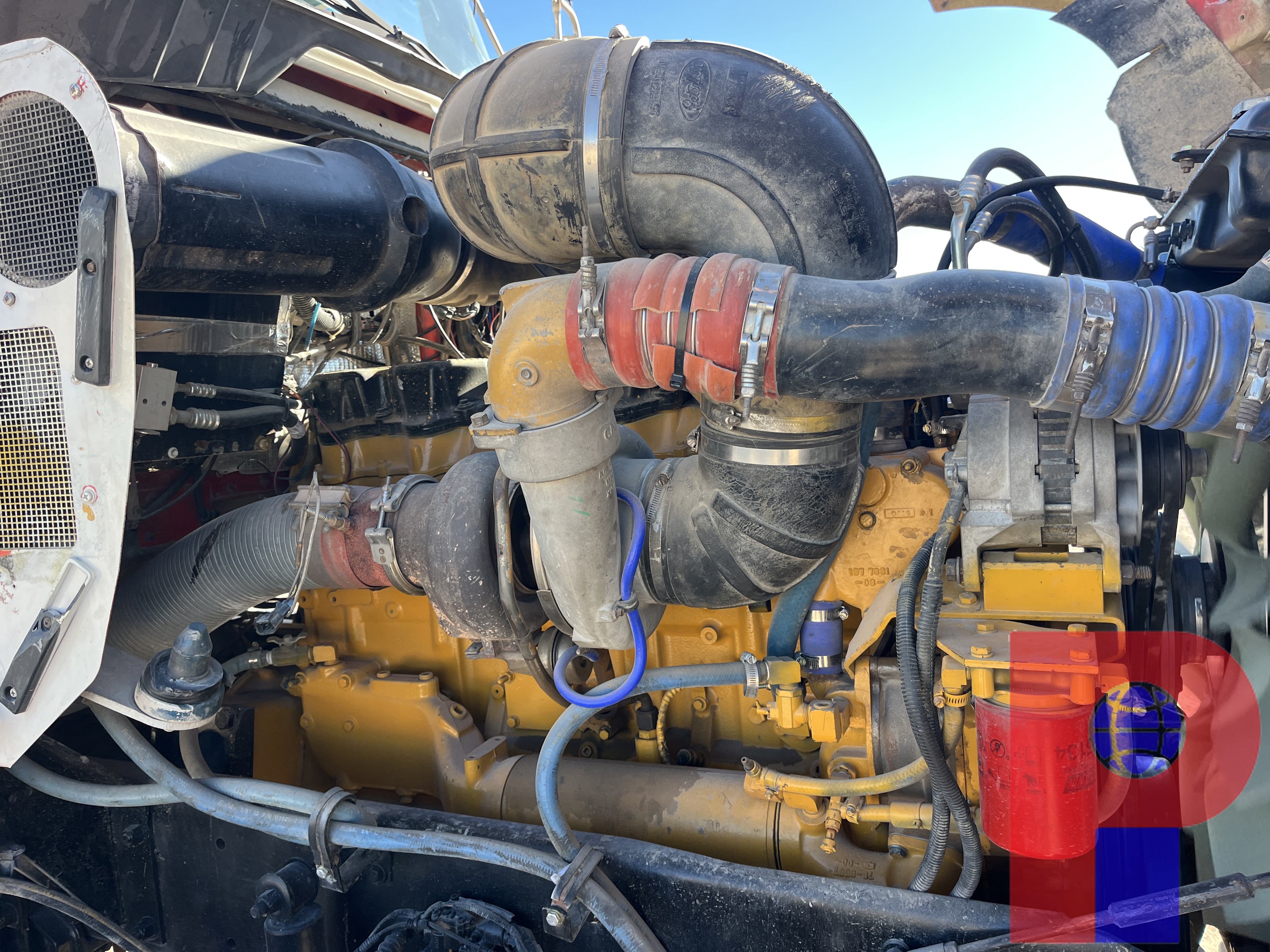 Used 2005 KENWORTH T800 T/A DAYCAB SLICKBACK WINCH TRUCK