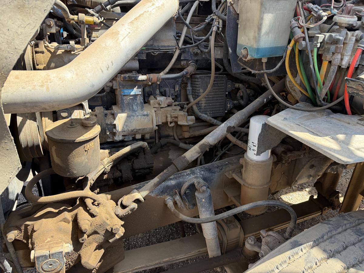Used FRANKS EXPLORER II SWAB RIG MTD ON 1994 FORD L9000 T/A TRUCK